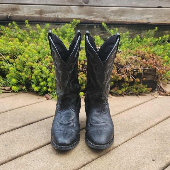 Laredo Shoes - Classic Black Western Cowboy Boots - Women's